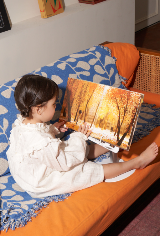Tots Adjustable Reading Stand