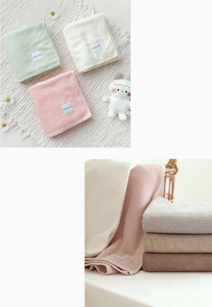 Bebe Hug Bamboo 100% bath towel