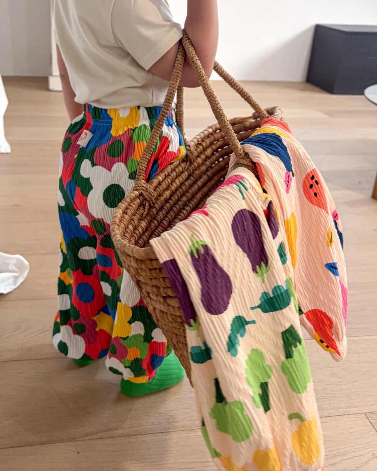 AllyouBebe Sorona Pleated Kids Pants & Modal T-Shirt~8/30